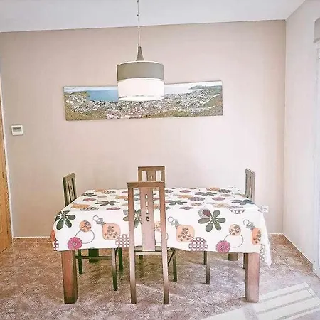 Apartment Pitas 40 Piso A Metros De La Playa