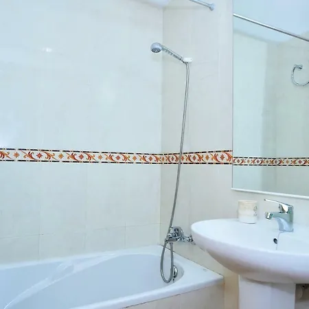 Apartment Pitas 40 Piso A Metros De La Playa